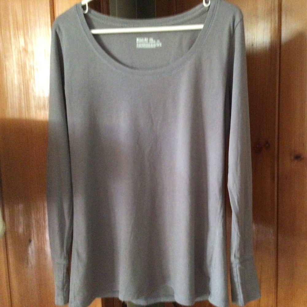 Mossimo casual tee